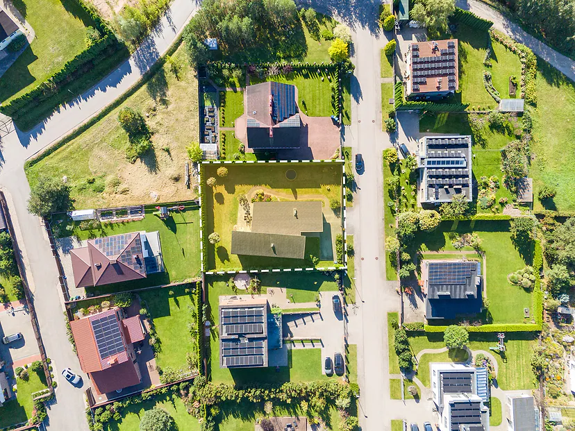 The same plot from directly above, boundaries marked