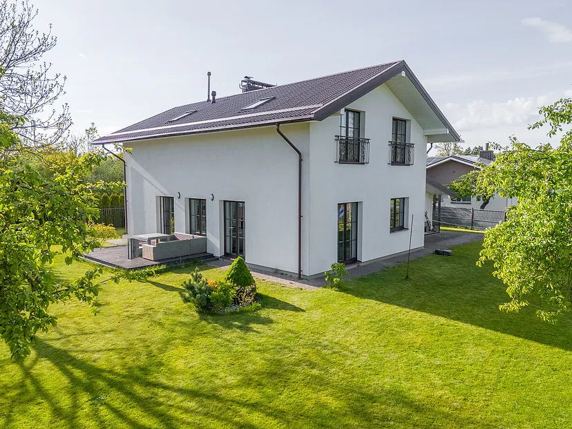 Back of the house and the lawn from the air