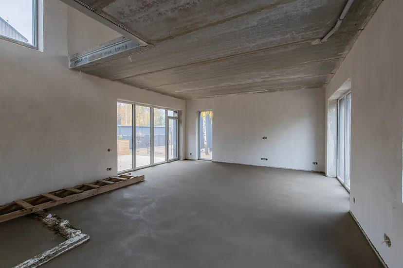 Large room with windows