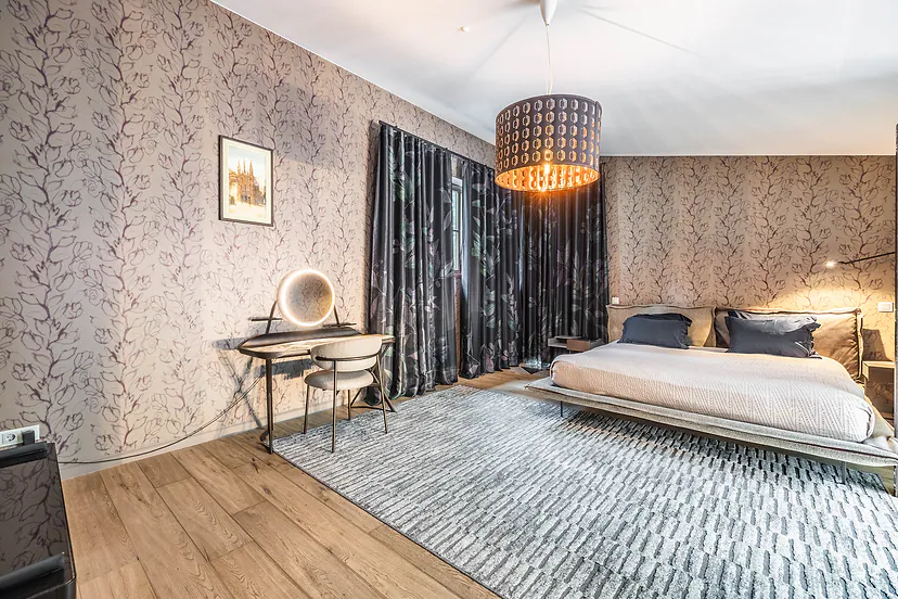 Bedroom with a dressing table