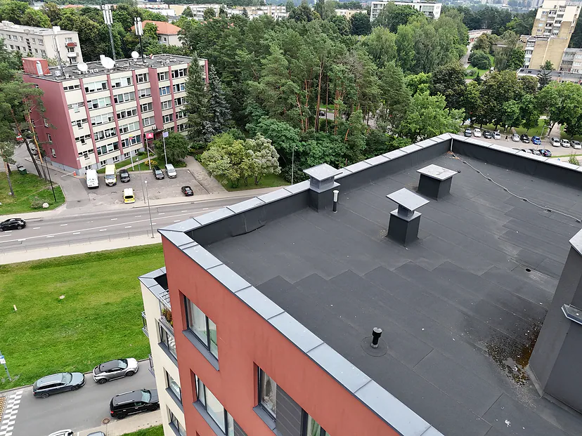Drone inspection of a flat roof: finding where the flashing blew off